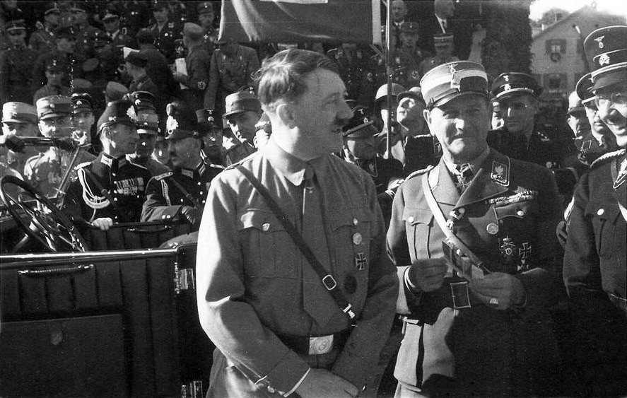 Adolf Hitler with Franz von Epp and Heinrich Himmler in Kelheim for the celebration of the Befreiungsfeier